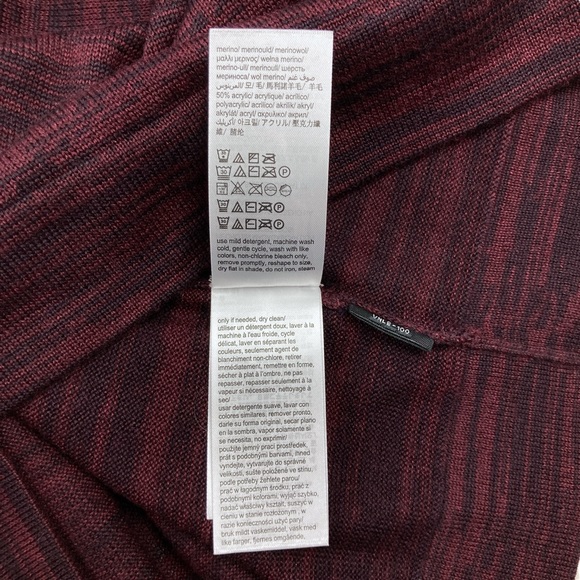 Calvin Klein Men XL Sweater Merino Wool European Yarn Black Red Crewneck NWT $90 - Picture 11 of 12